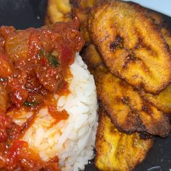 Lagos Kitchen - This place takes pride in using fresh ingredients and reminds me SOOO MUCH OF HOME. The owner is a really sweet lady Definitely a Gem.