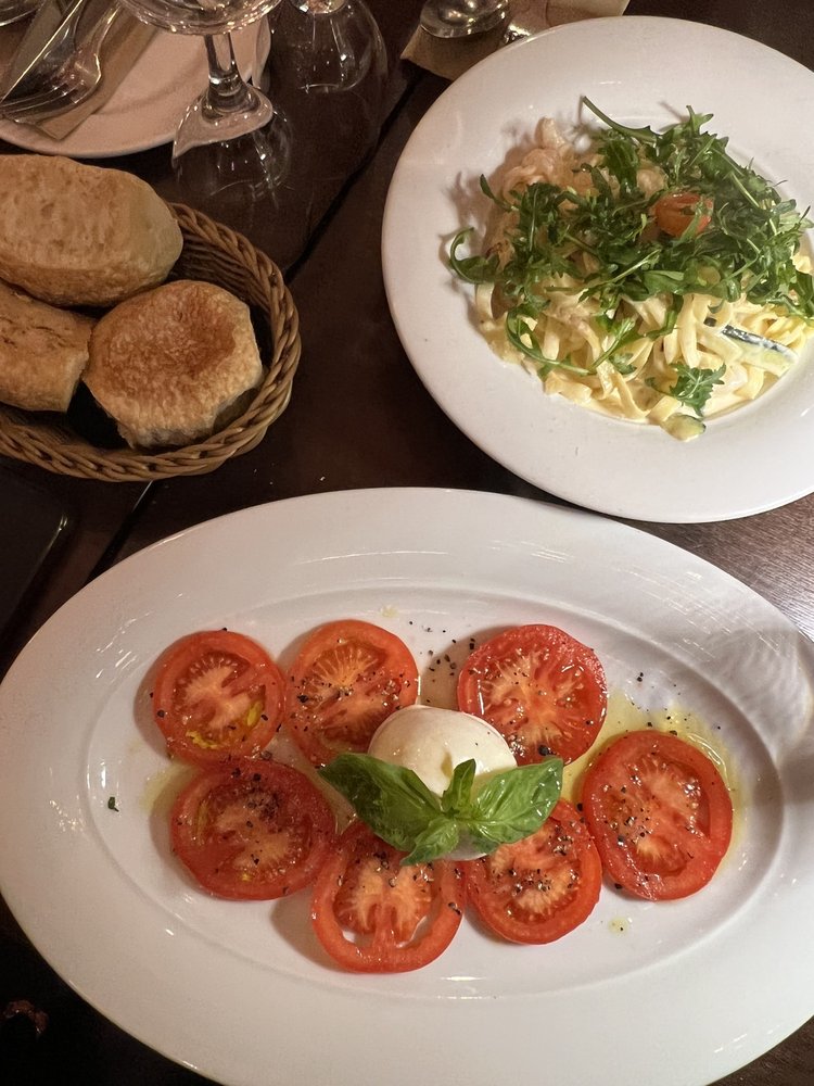 PIZZA PASTA SCIALPI Updated September 2024 32 Photos & 38 Reviews