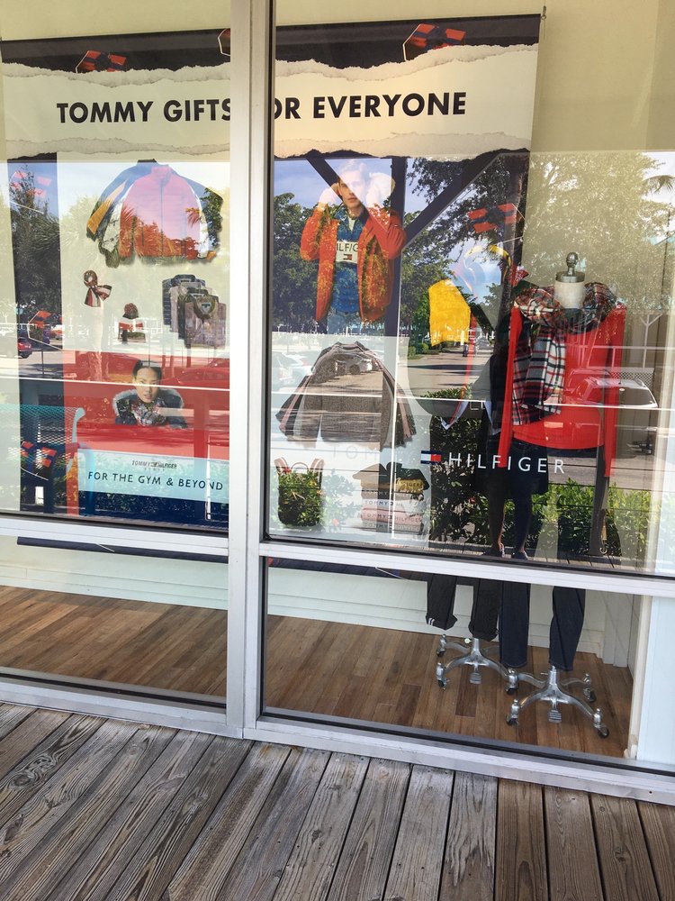 Tommy Hilfiger Logo
