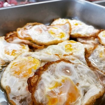 Deleite Mixto - fried eggs in a pan - Latin American Near Me - Fairfield, New Jersey