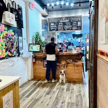 Lucys Vietnamese - You need to go order at their counter. - Vietnamese Near Me - Brooklyn, New York