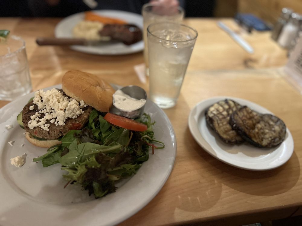 Red Rock Grill and Bar