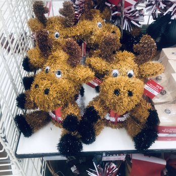 Michaels - Cute left over Canada Day items - Arts & Crafts Near Me - Port Coquitlam, British Columbia