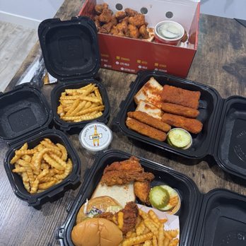 Dave's Hot Chicken - Chicken Shop Near Me - Los Angeles, California