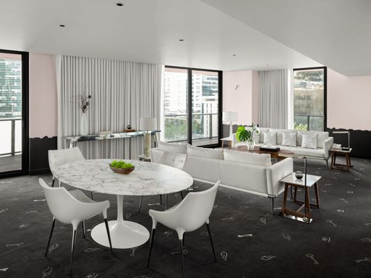 Dua Miami, Autograph Collection by null
