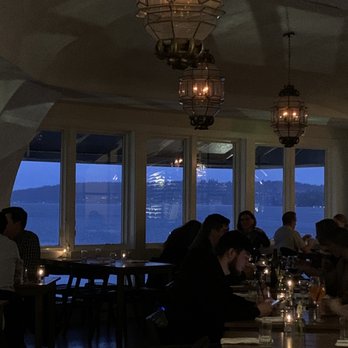 Como - Good ambiance for date night or special occasion - Italian Near Me - Kirkland, Washington Como - Good ambiance for date night or special occasion - Italian Near Me - Kirkland, Washington