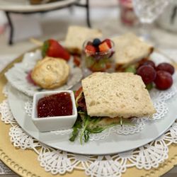 Arteastic - I have Celiac Disease and also eat plant based so Sobella made me a separate lunch plate to accommodate my diet.