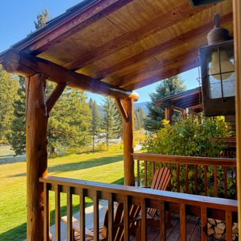 Rainbow Ranch Lodge Restaurant - New American Near Me - Gallatin Gateway, Montana Rainbow Ranch Lodge Restaurant - New American Near Me - Gallatin Gateway, Montana