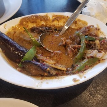 Basil Delight - green curry. its kind of brown. - Thai Near Me - Pleasanton, California Basil Delight - green curry. its kind of brown. - Thai Near Me - Pleasanton, California