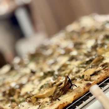 Goop Kitchen - Shroom Shroom pizza - Must Have - Pizza Near Me - San Diego, California Goop Kitchen - Shroom Shroom pizza - Must Have - Pizza Near Me - San Diego, California