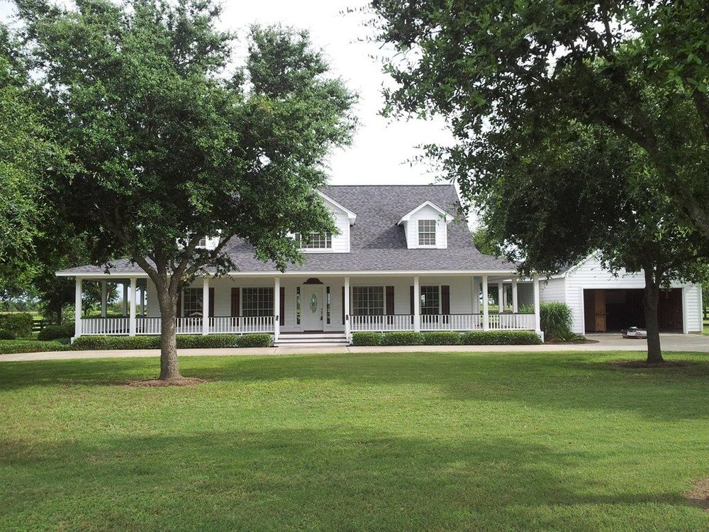 Slide of Integrity Roofing