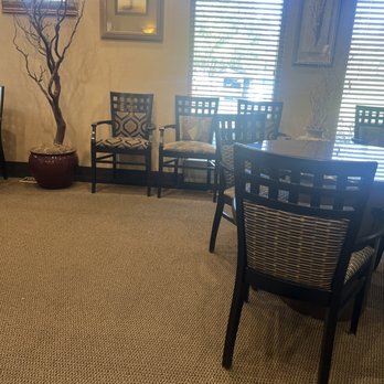 Elite Smile Center - Very relaxing waiting room. - Cosmetic Dentists Near Me - Rochester Hills, Michigan Elite Smile Center - Very relaxing waiting room. - Cosmetic Dentists Near Me - Rochester Hills, Michigan