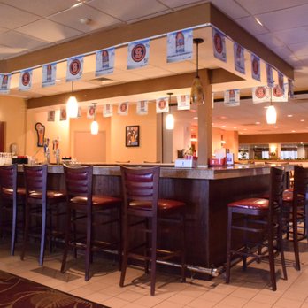 Lucy's Lounge - Bar & grill restaurant in East Syracuse, NY