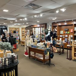 Mark Twain House & Museum - Gift shop