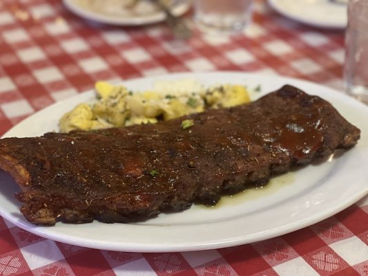 Luigi's Restaurant and Delicatessen by null