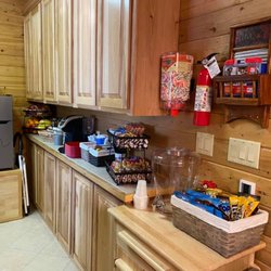 A Quilting Stitchuation - Retreat House Breakfast/Snack Bar