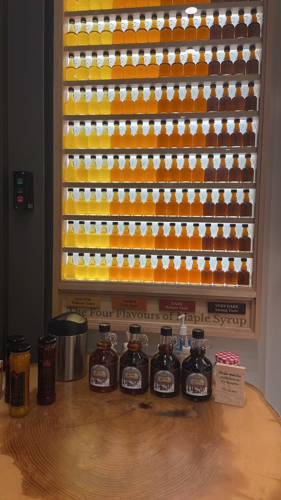 The Maple Syrup Store by White Meadows Farm Logo