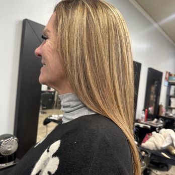 QT Salon - Hair Salons Near Me - Westminster, California