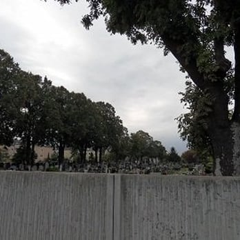 Friedhof Stadlau - Funeral Services & Cemeteries Near Me - Vienna, 9