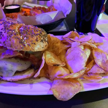 The Harp - The Bills Burger. - Sports Bars Near Me - Boston, Massachusetts