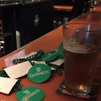 Kelly's Pub & Wine Bar - Wine Bars Near Me - Redding, California