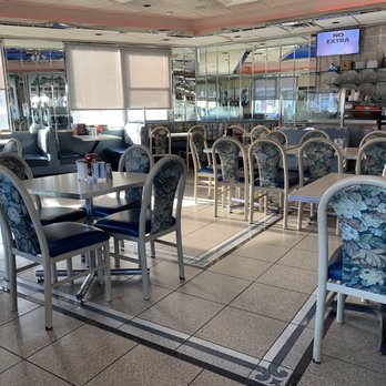 Broadway Lights Diner & Cafe - Dining room - Diners Near Me - Kingston, New York Broadway Lights Diner & Cafe - Dining room - Diners Near Me - Kingston, New York