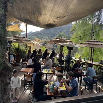 Cafe on 27 - One of the many dining patios - Breakfast & Brunch Near Me - Topanga, California Cafe on 27 - One of the many dining patios - Breakfast & Brunch Near Me - Topanga, California
