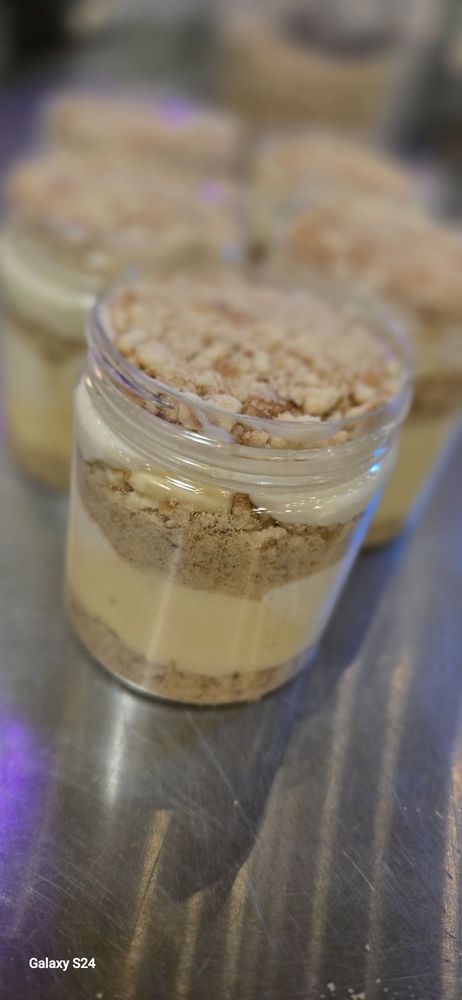 Mr C's Cheesecake Logo