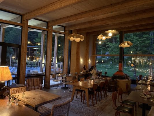 Dandelion - Restaurant by null