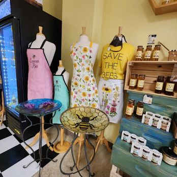 The Bee Store - Bee merchandise - Honey Near Me - Lake Ridge, Virginia