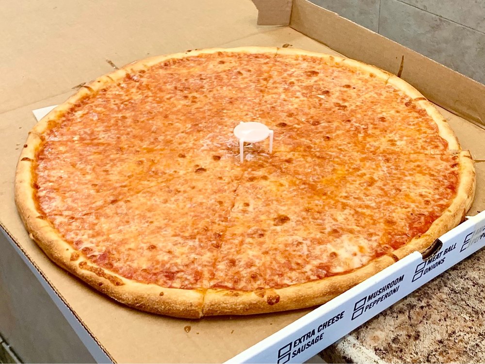 Lucia Pizza