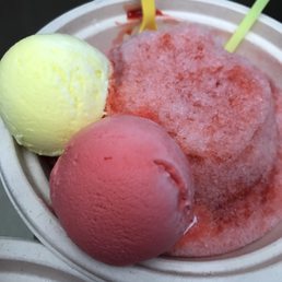Size small shave ice with strawberry and pineapple sherbet Size small shave ice with strawberry and pineapple sherbet