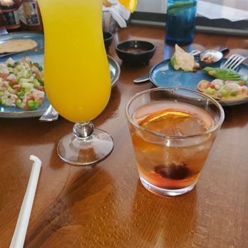 Lapa Lapa Seafood & Drinks - Yellow Submarine and Manhattan - Seafood Near Me - El Paso, Texas
