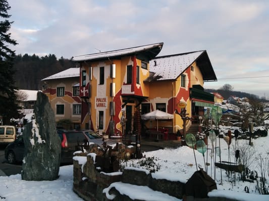 Malerwinkl Restaurant + Kunsthotel + Vinothek by null