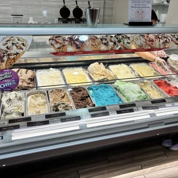 Cold Stone Creamery - Ice cream - Ice Cream & Frozen Yogurt Near Me - Greenfield, Wisconsin Cold Stone Creamery - Ice cream - Ice Cream & Frozen Yogurt Near Me - Greenfield, Wisconsin