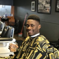 Constitution Plaza Barber Shop - Clean fade by Madison.