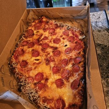 Boludo - Pepperoni pizza - Argentine Near Me - Minneapolis, Minnesota