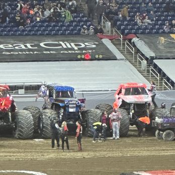 Ford Field - Stadiums & Arenas Near Me - Detroit, Michigan Ford Field - Stadiums & Arenas Near Me - Detroit, Michigan