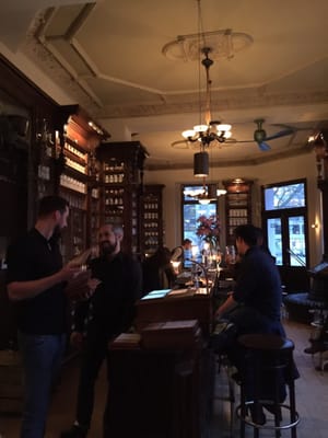 ORA Restaurant & Wine Bar by null