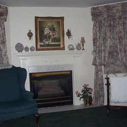 Dutch Colonial Inn