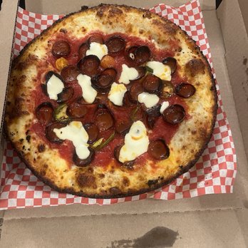 Milly’s Pizza In The Pan - Pizza Near Me - Chicago, Illinois