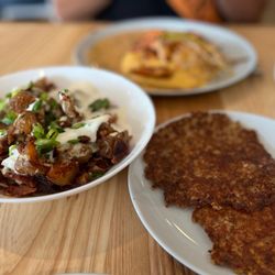 The Sleepy Rooster - Loaded potatoes and goetta