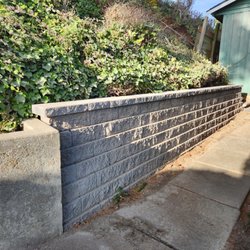 R and R Landscaping - Finished wall