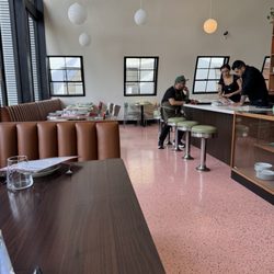 Le Hut Dinette - The Counter culture