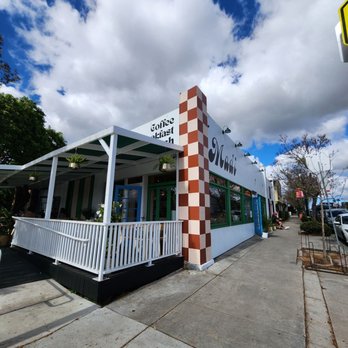 Madi - Curb appeal - Breakfast & Brunch Near Me - San Diego, California Madi - Curb appeal - Breakfast & Brunch Near Me - San Diego, California