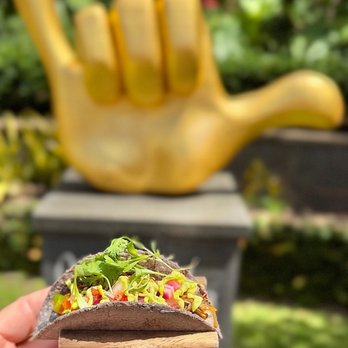 Hotel Wailea Maui - Surprise snack poolside - Hotels Near Me - Wailea, Hawaii Hotel Wailea Maui - Surprise snack poolside - Hotels Near Me - Wailea, Hawaii