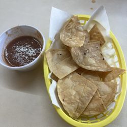 Tortilleria La Sabrocita - Chips and salsa