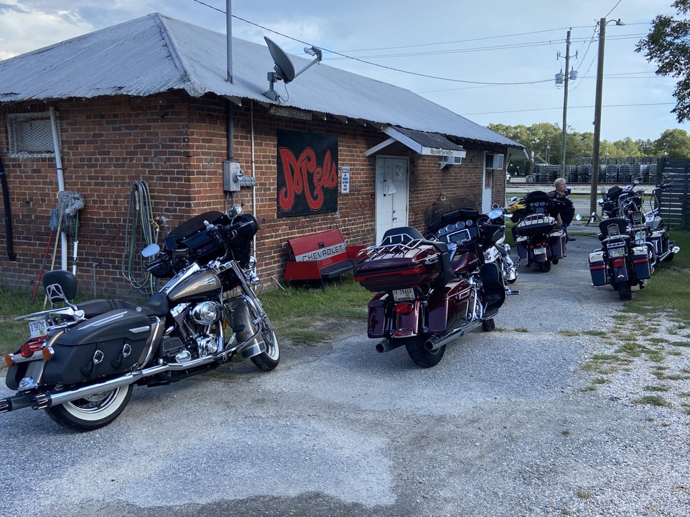 MEL’S BAR Updated September 2024 343 E Church St, Batesburg