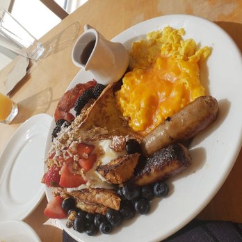 Yolk - South Loop - Breakfast & Brunch Near Me - Chicago, Illinois