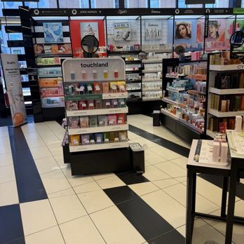 SEPHORA - Cosmetics & Beauty Supply Near Me - Boston, Massachusetts